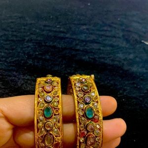 Jadaau Kundan golden kangan